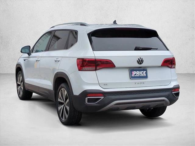 Used 2022 Volkswagen Taos SE FWD image 8