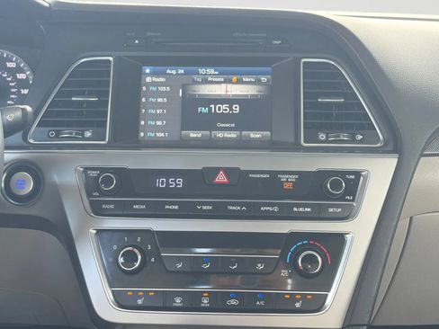 Used 2017 Hyundai Sonata Sport w/ Value Edition Package 02 FWD image 23