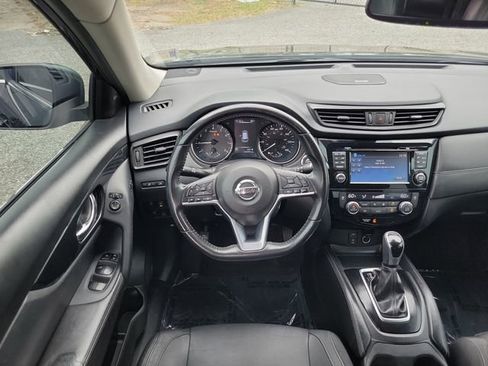 Used 2017 Nissan Rogue SL w/ SL Premium Package AWD/4WD image 27