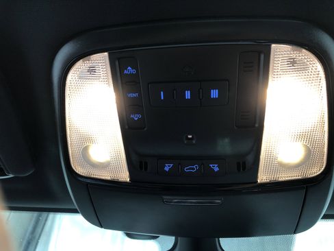 Certified 2024 Dodge Durango GT image 23