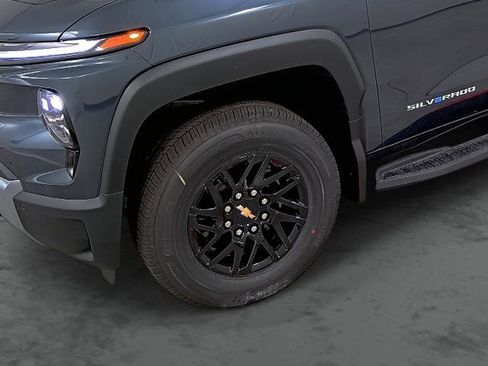 New 2026 Chevrolet Silverado EV LT image 7