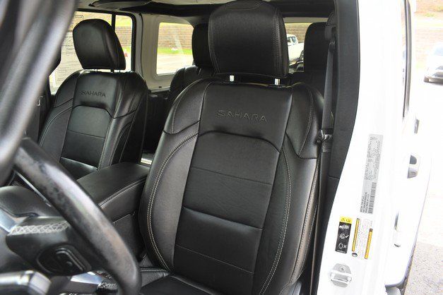 Used 2021 Jeep Wrangler Unlimited Sahara AWD/4WD image 17