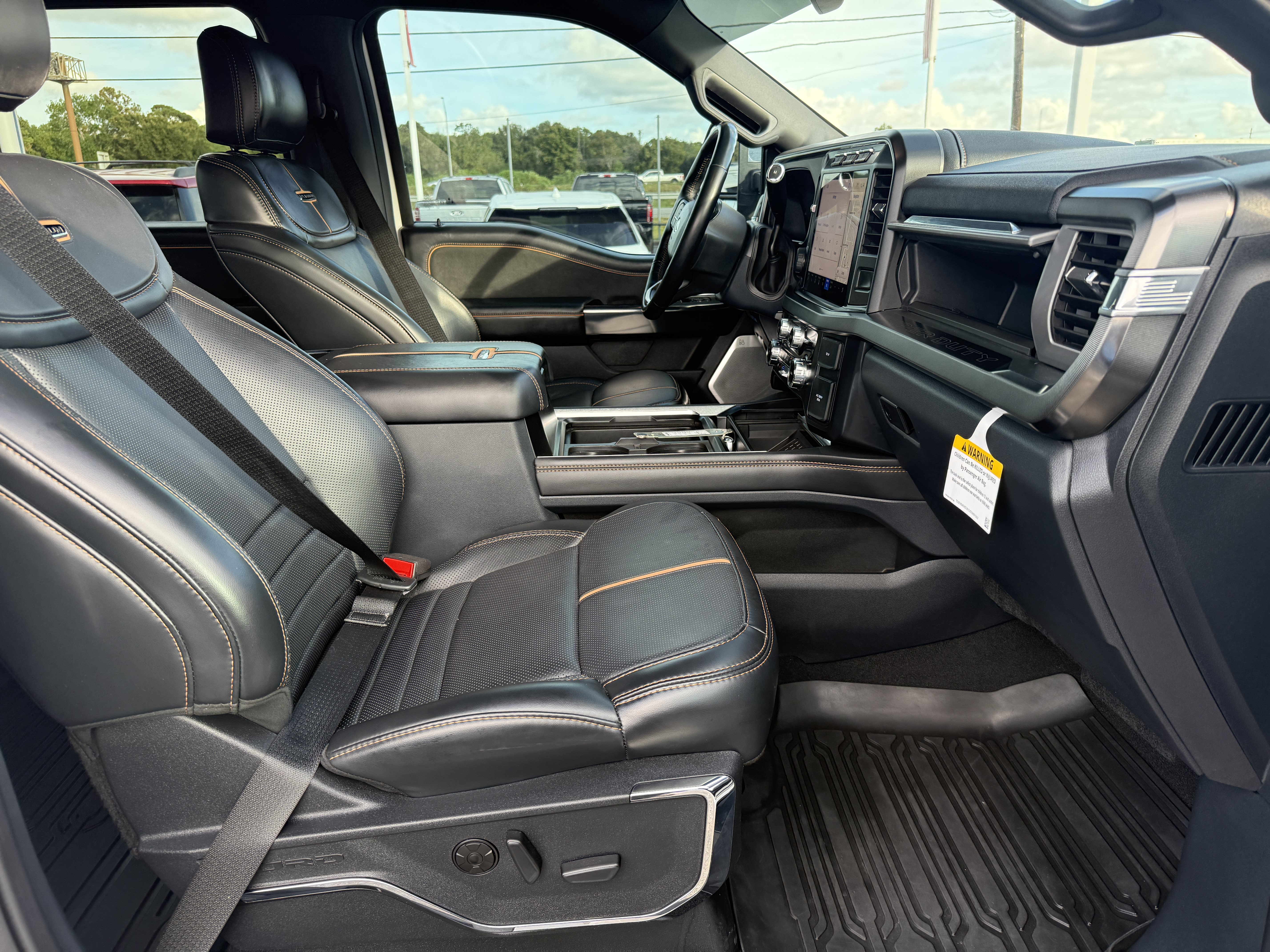 Used 2024 Ford F250 Platinum AWD/4WD image 17