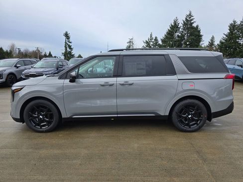 New 2026 Kia Carnival SX image 2