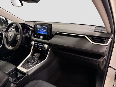 Used 2021 Toyota RAV4 XLE FWD image 27