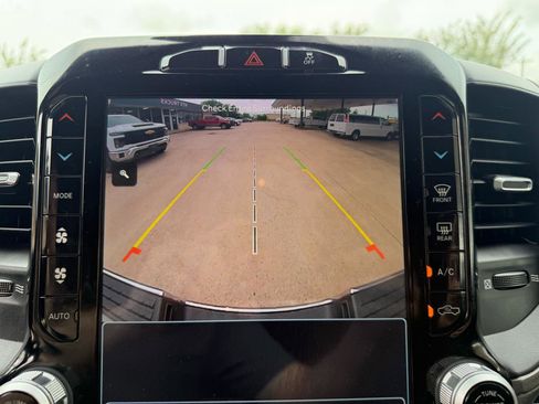 Used 2022 RAM 3500 Tradesman AWD/4WD image 29