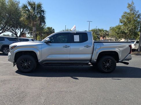 Used 2024 Toyota Tacoma SR5 image 7