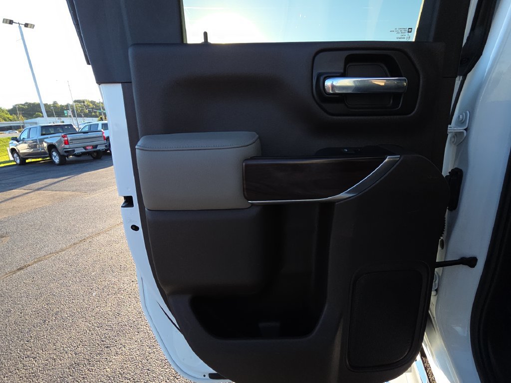 Used 2023 GMC Sierra 2500 SLT w/ SLT Preferred Package AWD/4WD image 27