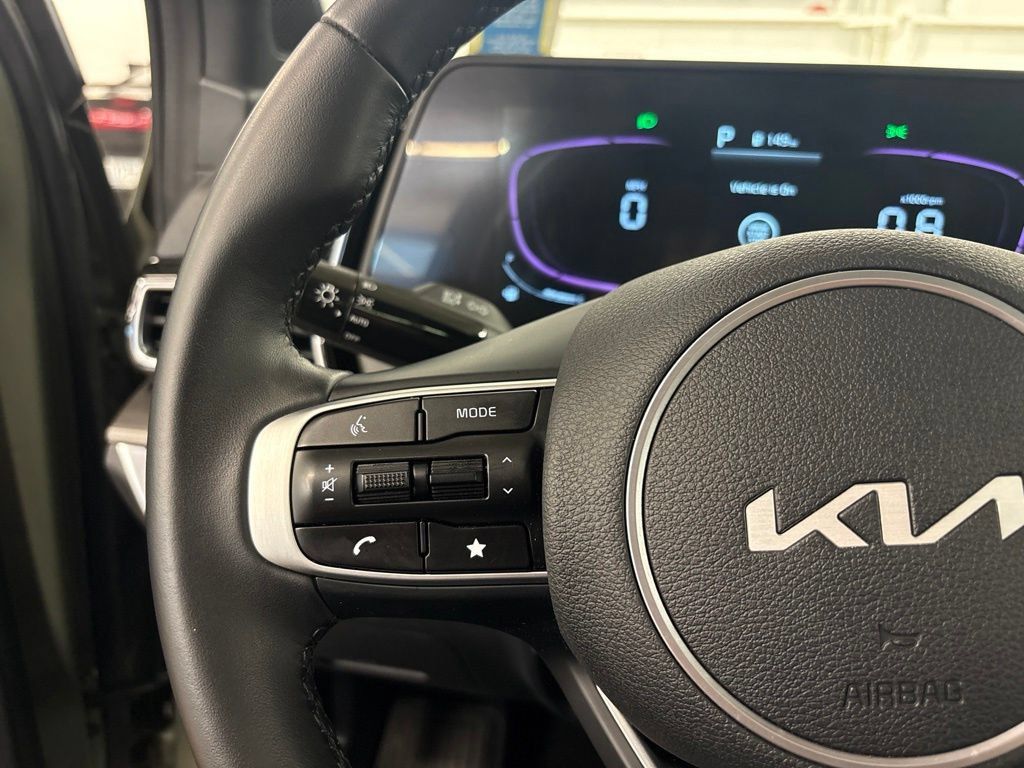 Certified 2025 Kia Sportage X-Line w/ Premium Package AWD/4WD image 24