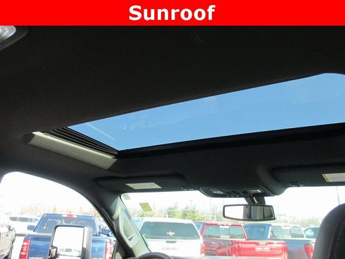 Certified 2022 GMC Sierra 2500 AT4 w/ AT4 Preferred Package image 16