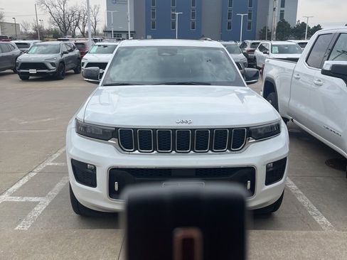 Used 2021 Jeep Grand Cherokee L Overland w/ Luxury Tech Group IV image 5