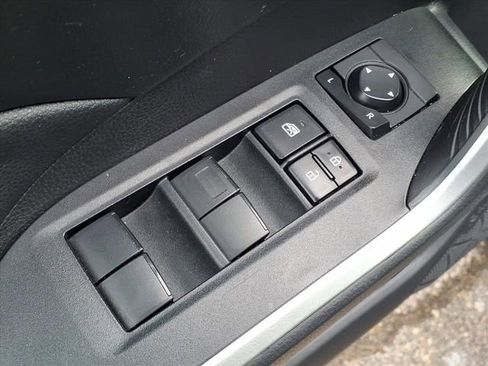 Used 2020 Toyota RAV4 XLE w/ Convenience Package image 13