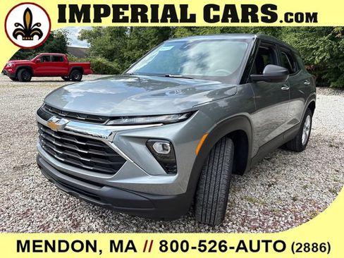 New 2026 Chevrolet TrailBlazer LS w/ LS Convenience Package FWD image 5