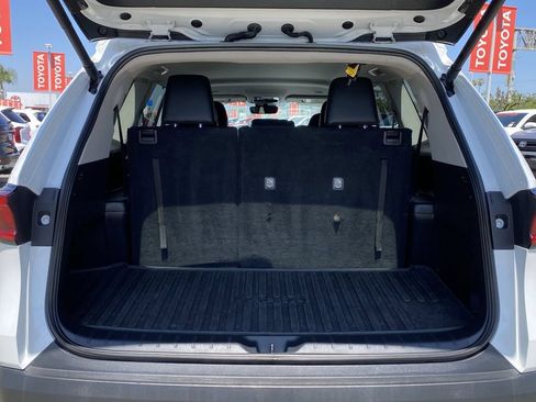 Certified 2024 Toyota Grand Highlander FWD image 20