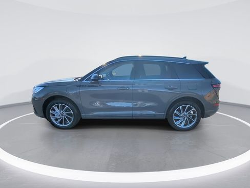 Used 2025 Lincoln Corsair Grand Touring w/ Equipment Group 301A image 5