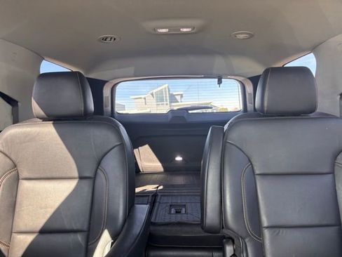 Used 2019 Chevrolet Traverse LT w/ LT Premium Package image 14