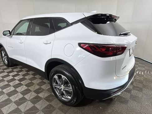 Used 2023 Chevrolet Blazer LT w/ Driver Confidence Package FWD image 5