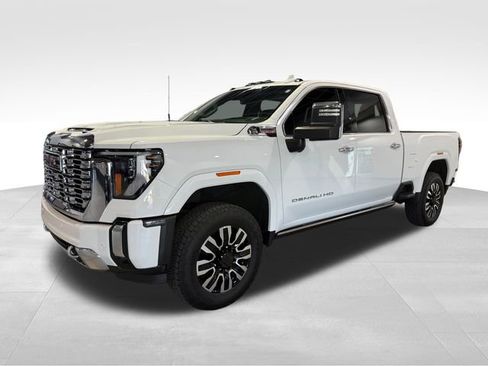 Used 2024 GMC Sierra 2500 Denali w/ Denali Reserve Package image 3
