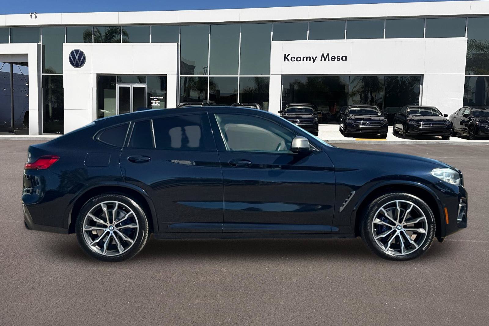 Used 2019 BMW X4 M40i w/ Executive Package AWD/4WD image 3