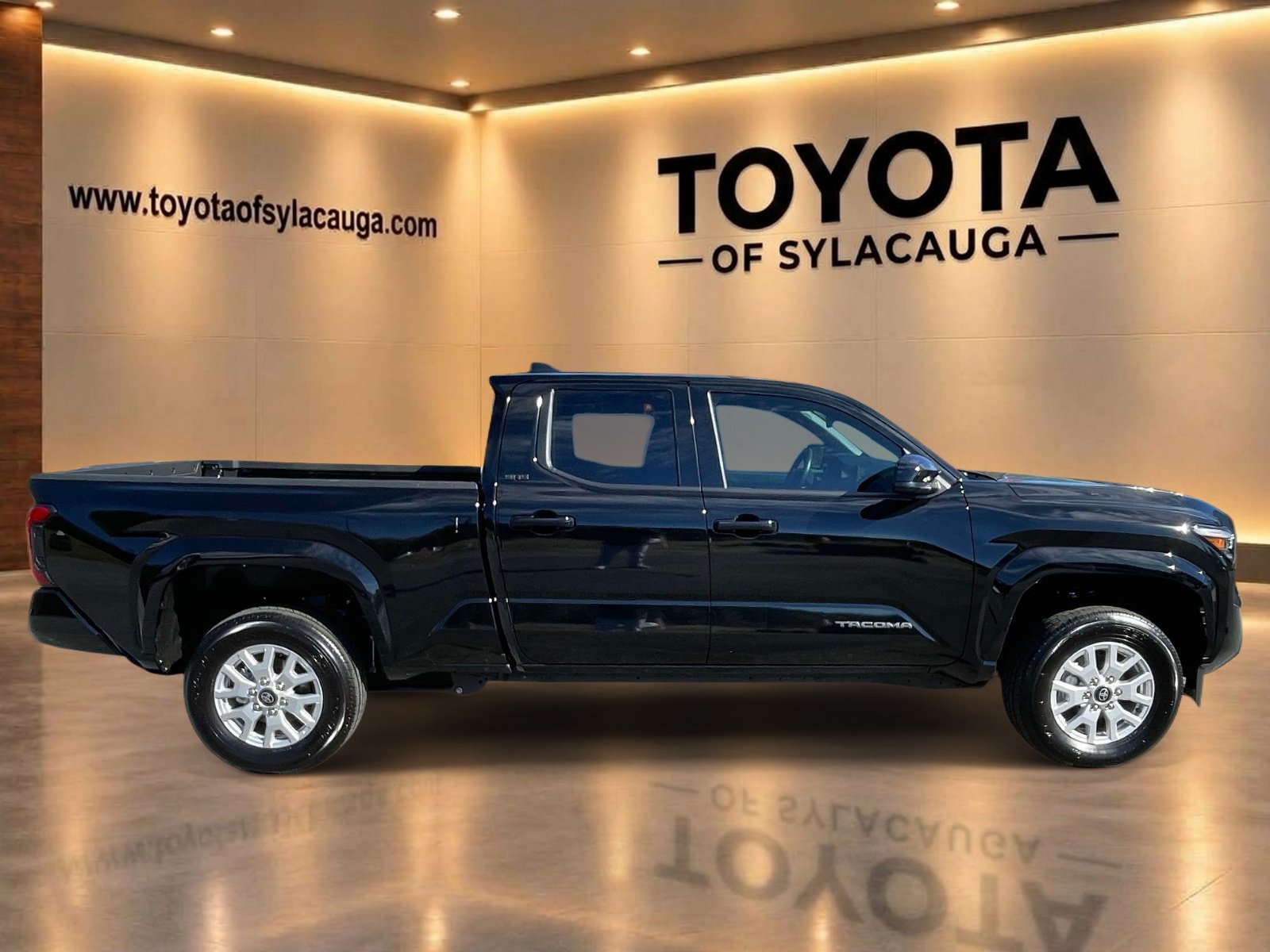 Used 2026 Toyota Tacoma SR5 RWD image 2