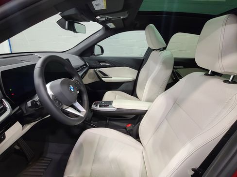 Used 2026 BMW X2 xDrive28i w/ Technology Package AWD/4WD image 12
