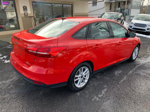 Used 2016 Ford Focus SE image 5