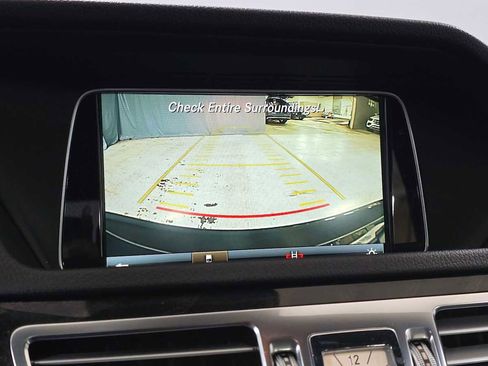 Used 2016 Mercedes-Benz E 350 4MATIC Sedan image 30