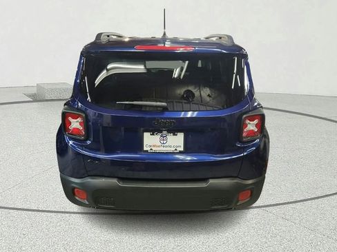 Used 2017 Jeep Renegade Altitude AWD/4WD image 4