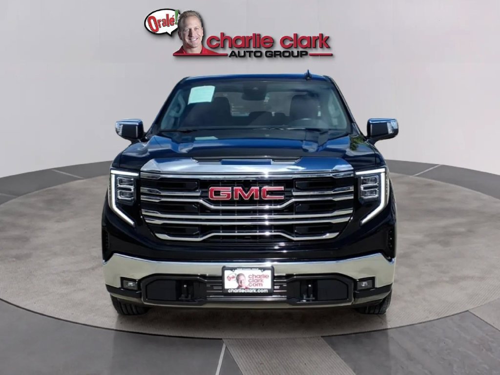 Used 2025 GMC Sierra 1500 SLT RWD image 8
