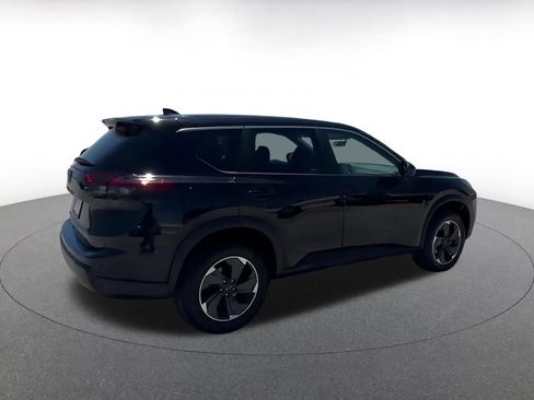 Used 2025 Nissan Rogue SV FWD image 14