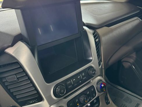 Used 2017 GMC Yukon SLT AWD/4WD image 55