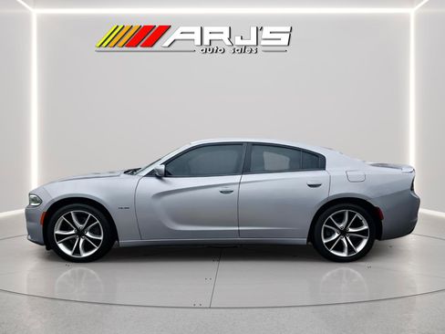 Used 2016 Dodge Charger R/T w/ Plus Group image 2