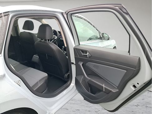 New 2026 Volkswagen Jetta SE FWD image 13