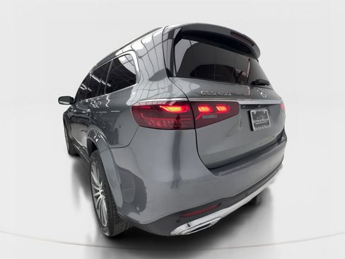 Used 2025 Mercedes-Benz GLS 450 4MATIC image 10