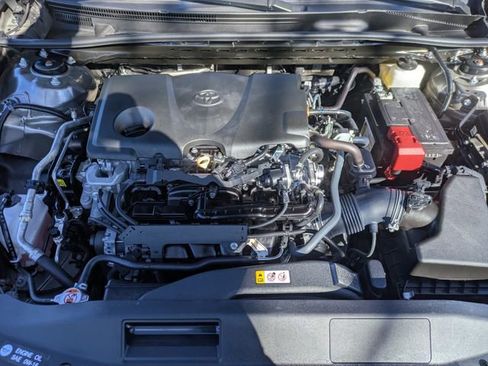 Used 2024 Toyota Camry SE image 32
