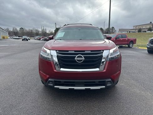 Used 2023 Nissan Pathfinder SL image 8