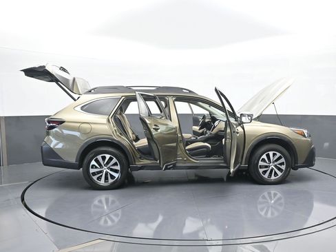 Used 2021 Subaru Outback Premium image 72