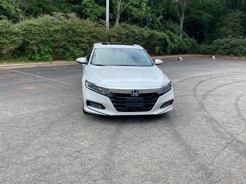 Used 2020 Honda Accord EX-L image 2