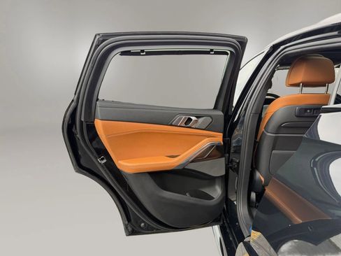 Used 2022 BMW X6 M50i w/ Executive Package image 34