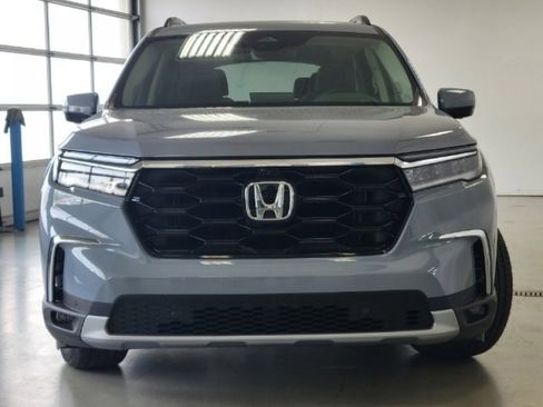 New 2025 Honda Pilot Elite image 2