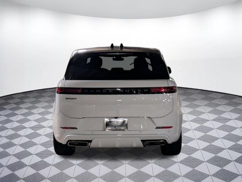 New 2026 Land Rover Range Rover Sport Dynamic SE AWD/4WD image 8