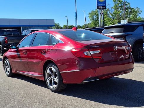Used 2020 Honda Accord EX image 6