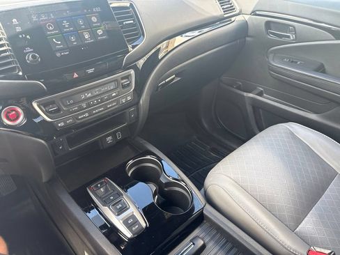 Certified 2020 Honda Passport Touring image 23