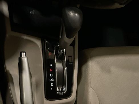 Used 2013 Honda Civic LX image 18