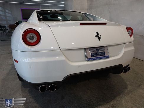 Used 2011 Ferrari 599 GTB Fiorano RWD image 10