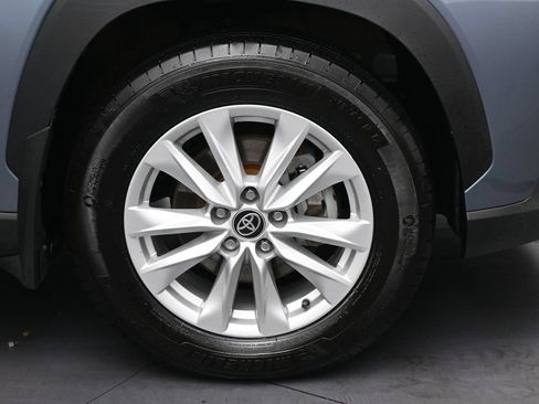 Used 2023 Toyota Corolla Cross LE AWD/4WD image 9