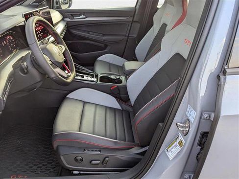 New 2025 Volkswagen GTI SE image 4
