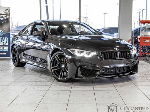 Used 2018 BMW M4 Coupe w/ Executive Package RWD image 5