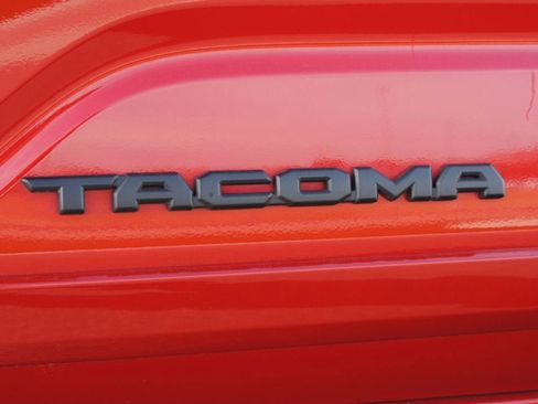 Used 2025 Toyota Tacoma SR5 image 18