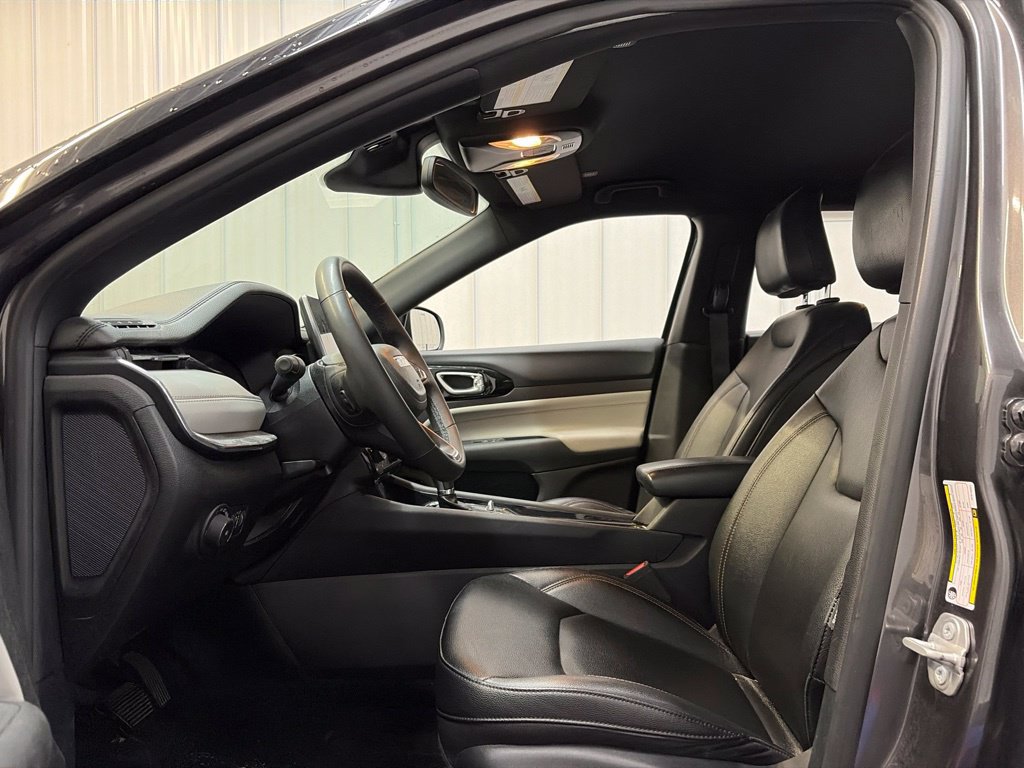 Used 2024 Jeep Compass Limited AWD/4WD image 11